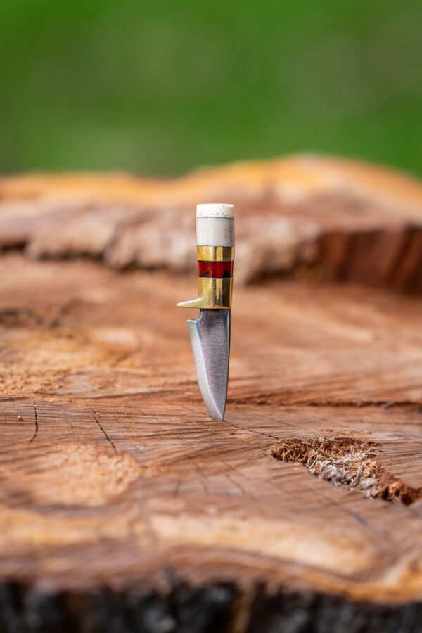 The Mini Hunter - Image 10
